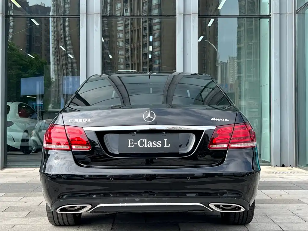 Mercedes-Benz E-Class 2014 — фото 11