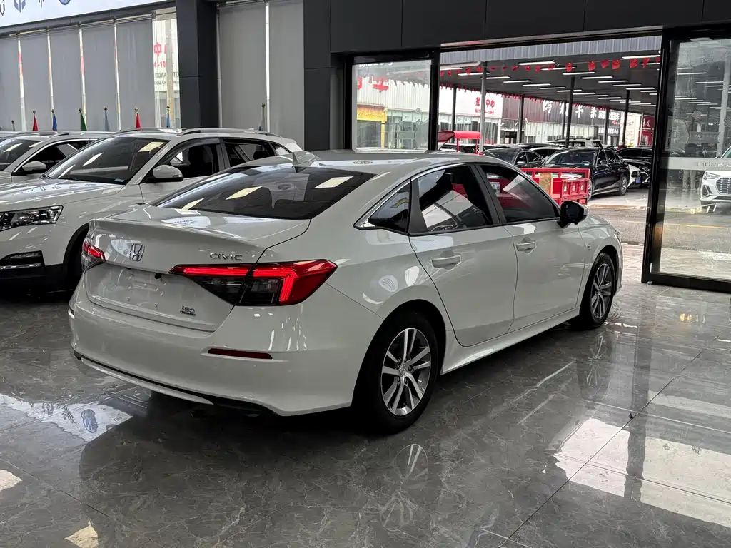 Honda Civic 2022 — фото 13