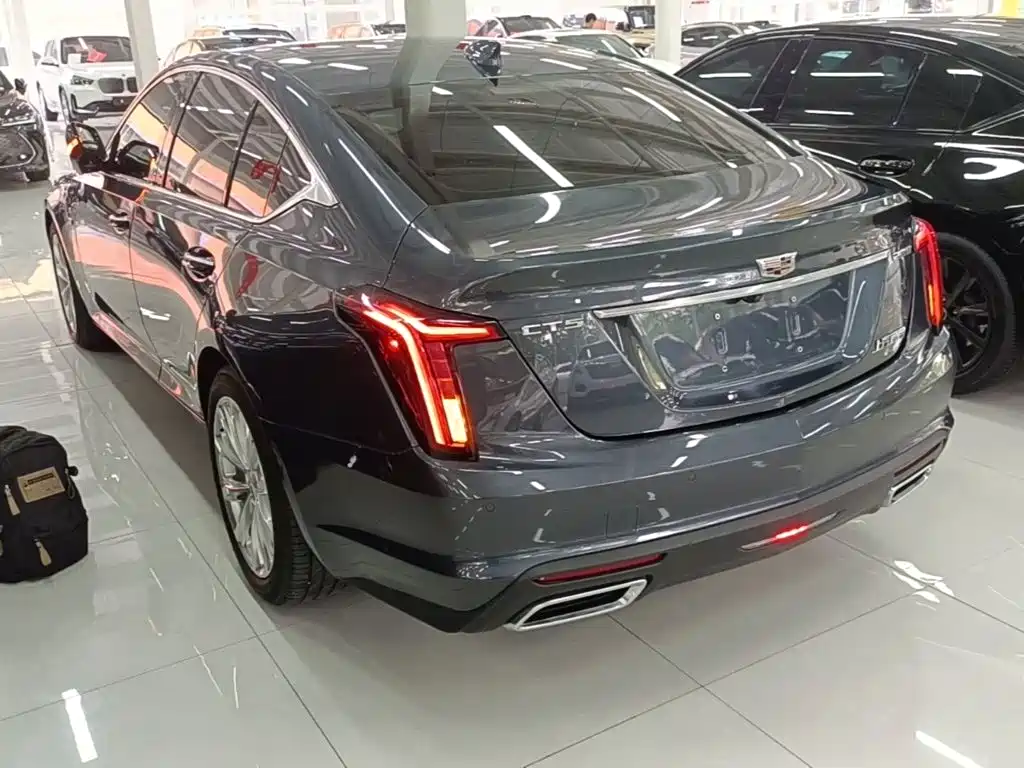 Cadillac CT5 2021 — фото 5