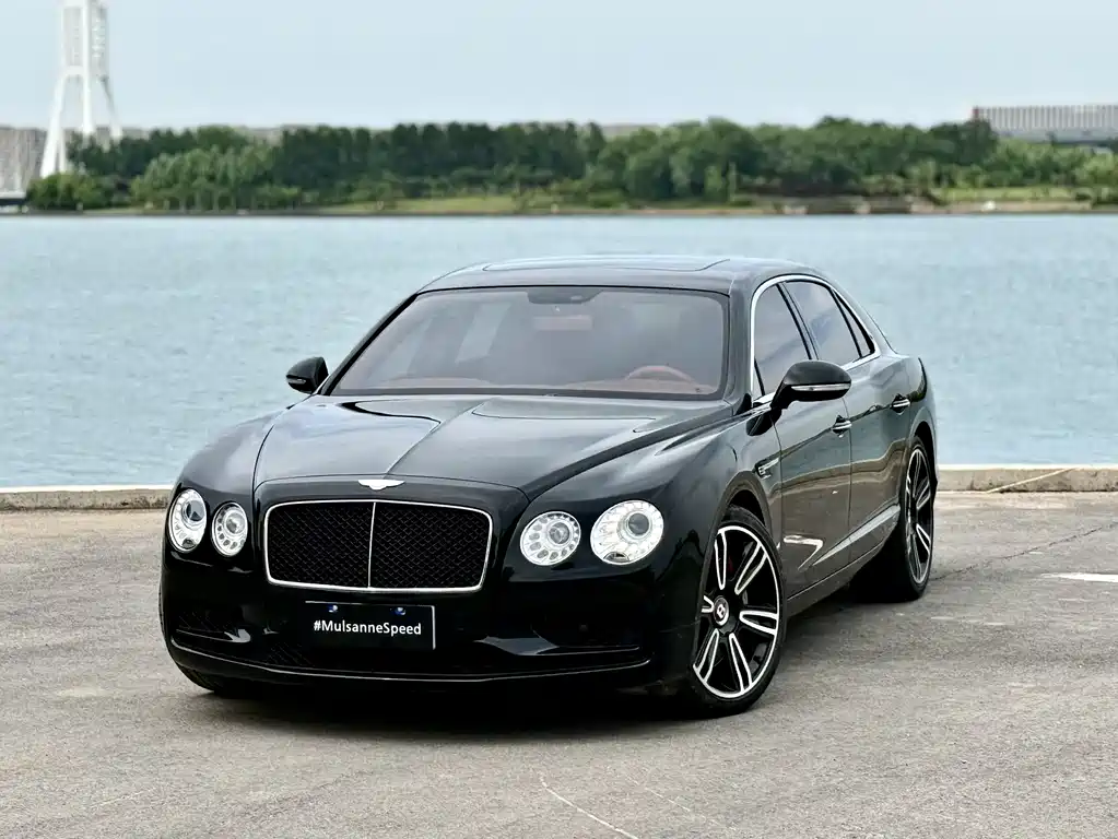 Bentley Flying Spur 2019 — фото 1