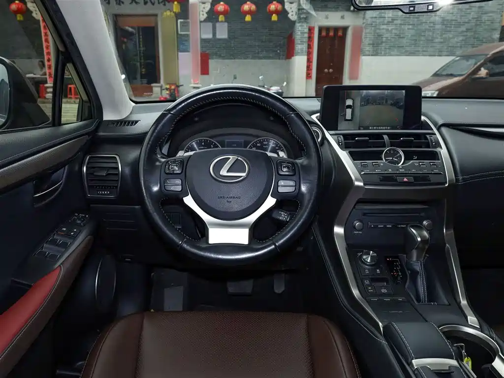 Lexus NX 2018 — фото 15