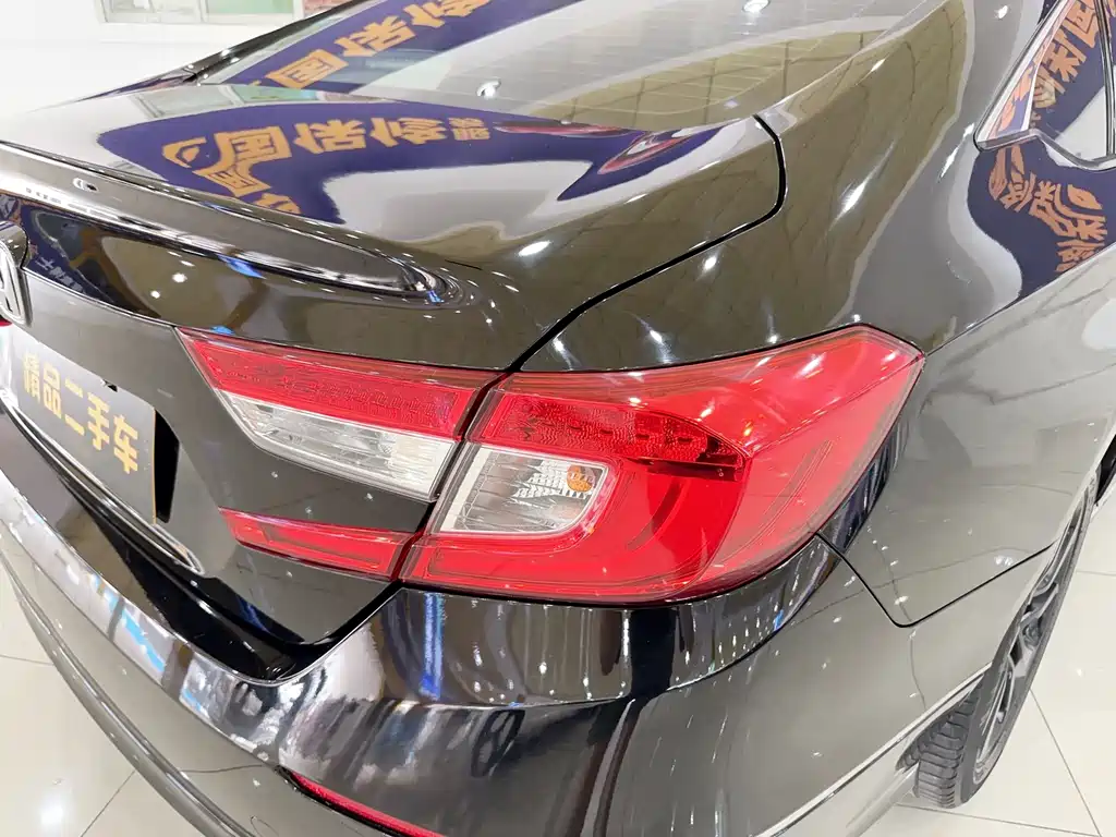 Honda Accord 2019 — фото 20