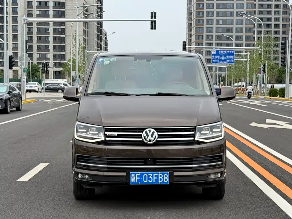Volkswagen Multivan 2016 — фото 2