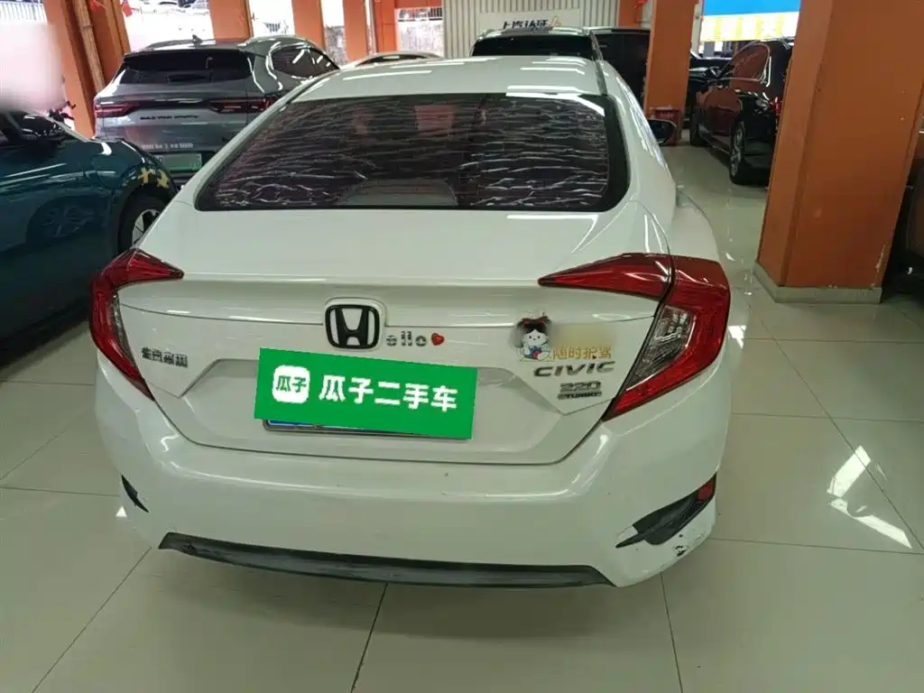 Honda Civic 2018 — фото 4