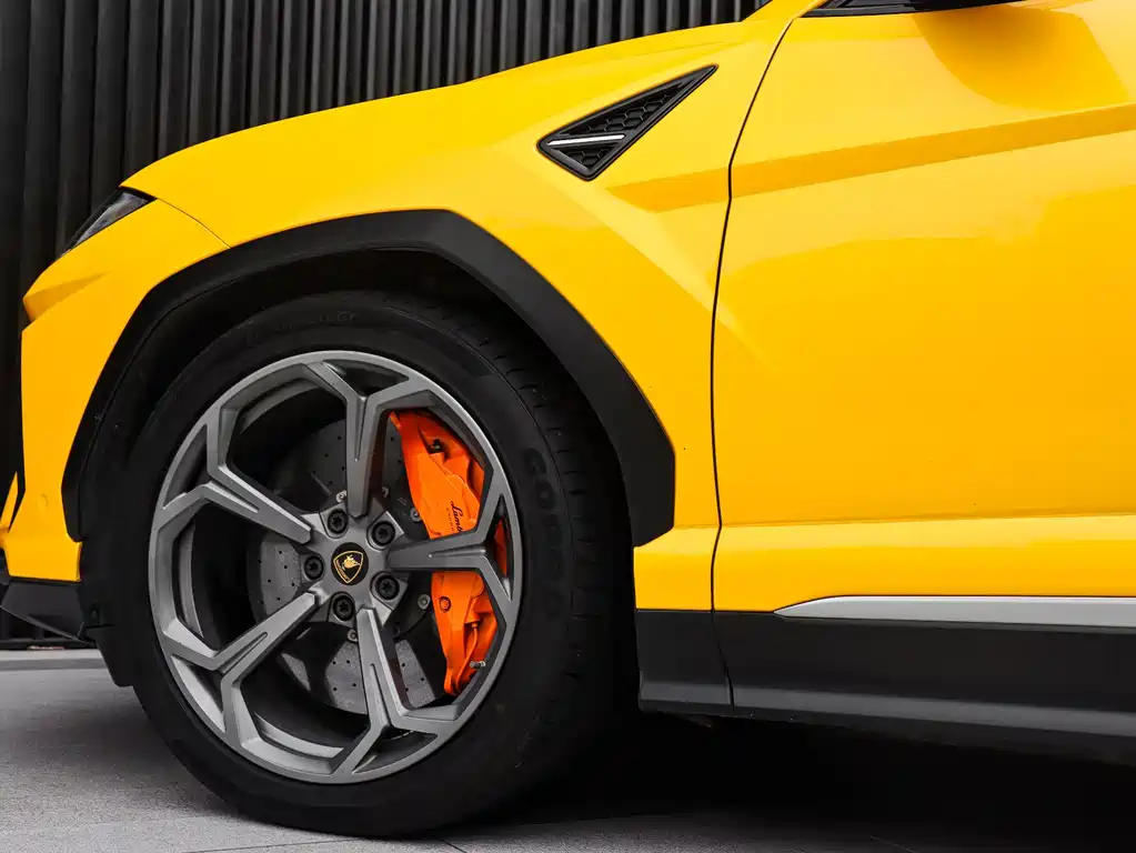 Lamborghini Urus 2020 — фото 8