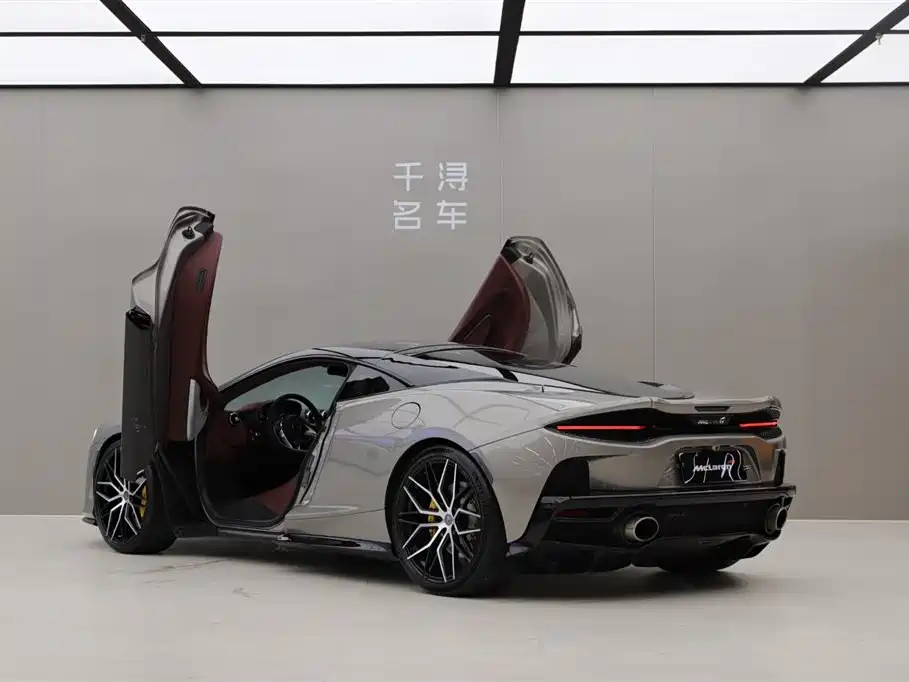McLaren GT 2021 — фото 14
