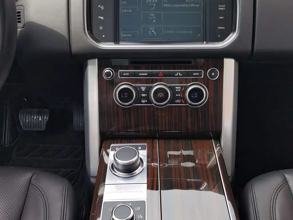 Land Rover Range Rover 2017 — фото 13