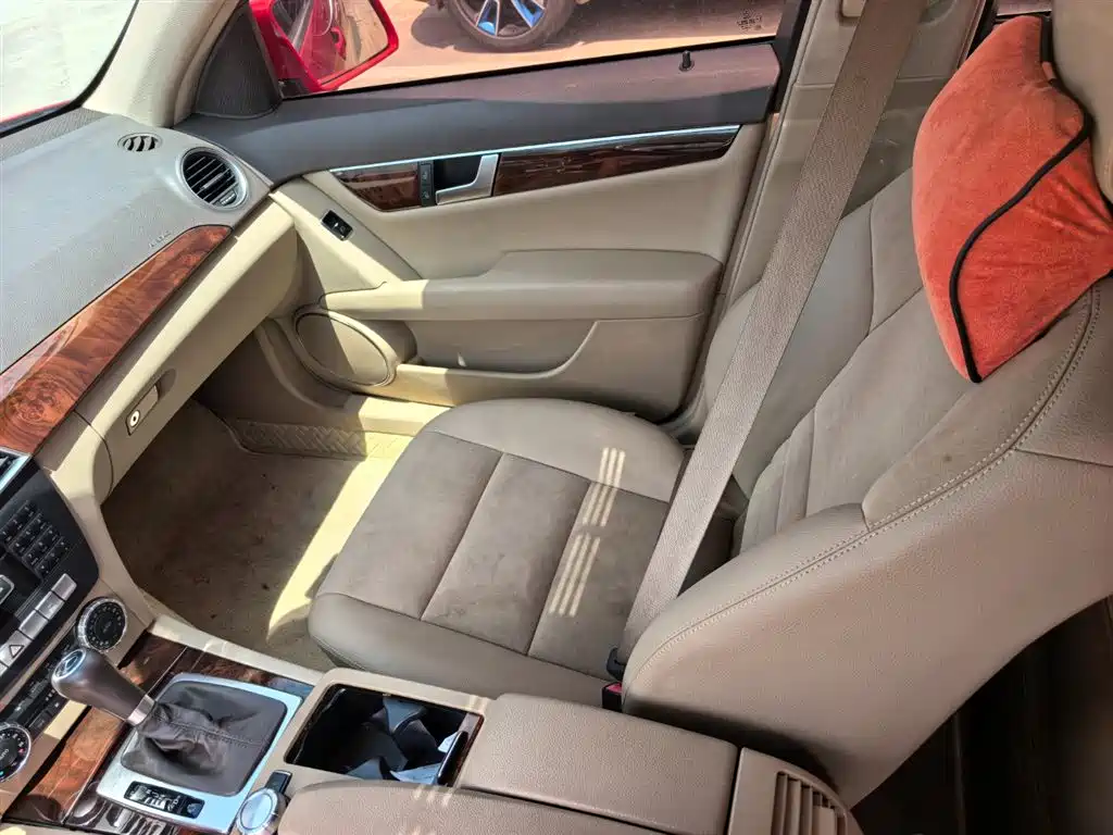 Mercedes-Benz C-Class 2014 — фото 10