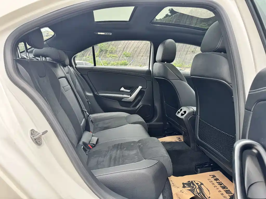Mercedes-Benz A-Class 2023 — фото 14