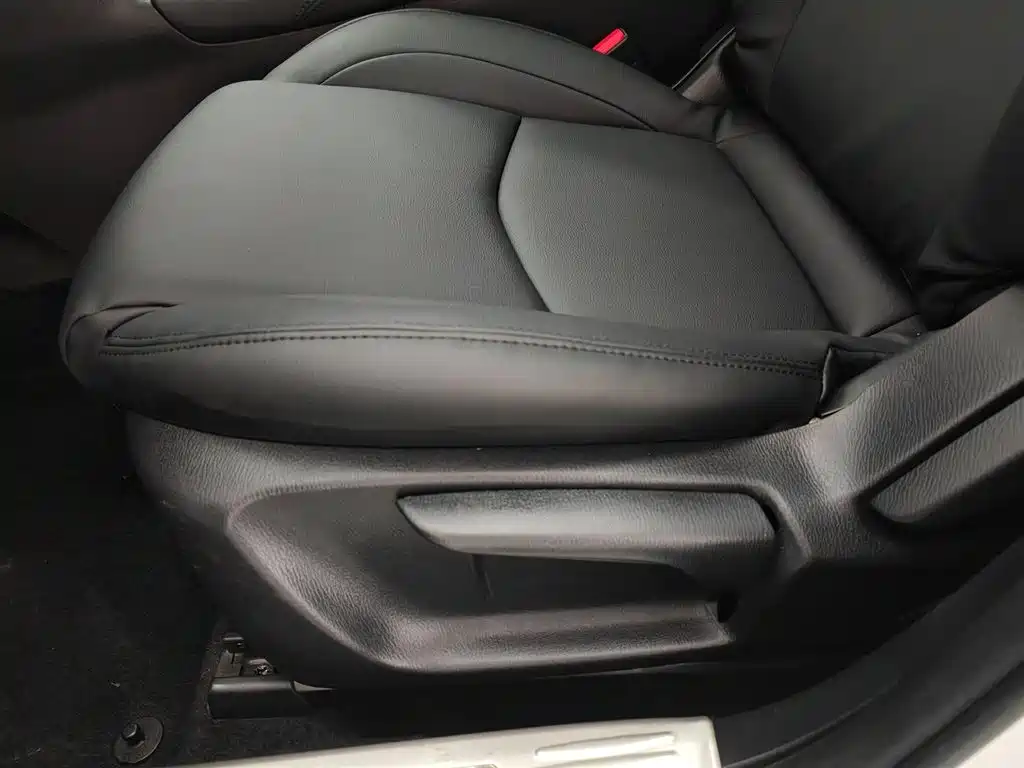 Mazda 3 Axela 2017 — фото 20