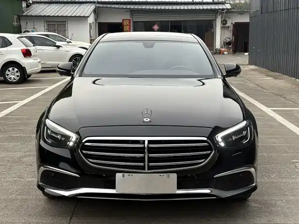Mercedes-Benz E-Class 2021