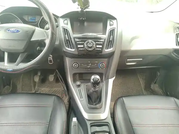Ford Focus 2015