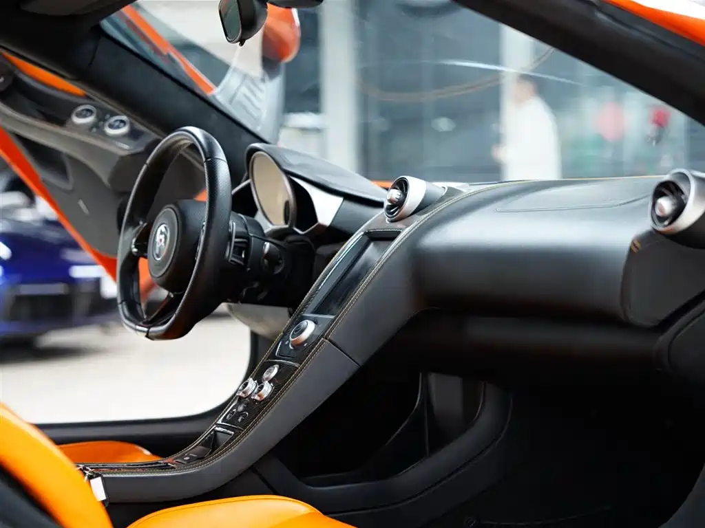 McLaren 12C 2014 — фото 38