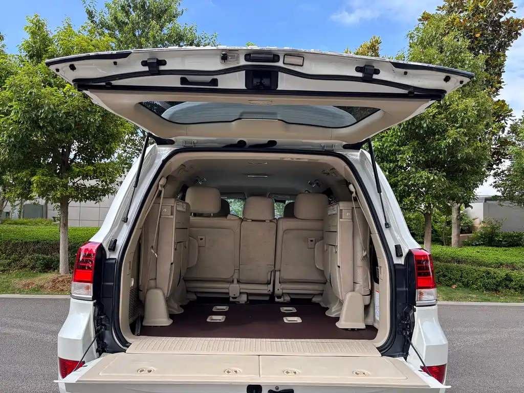 Toyota Land Cruiser 2018 — фото 25