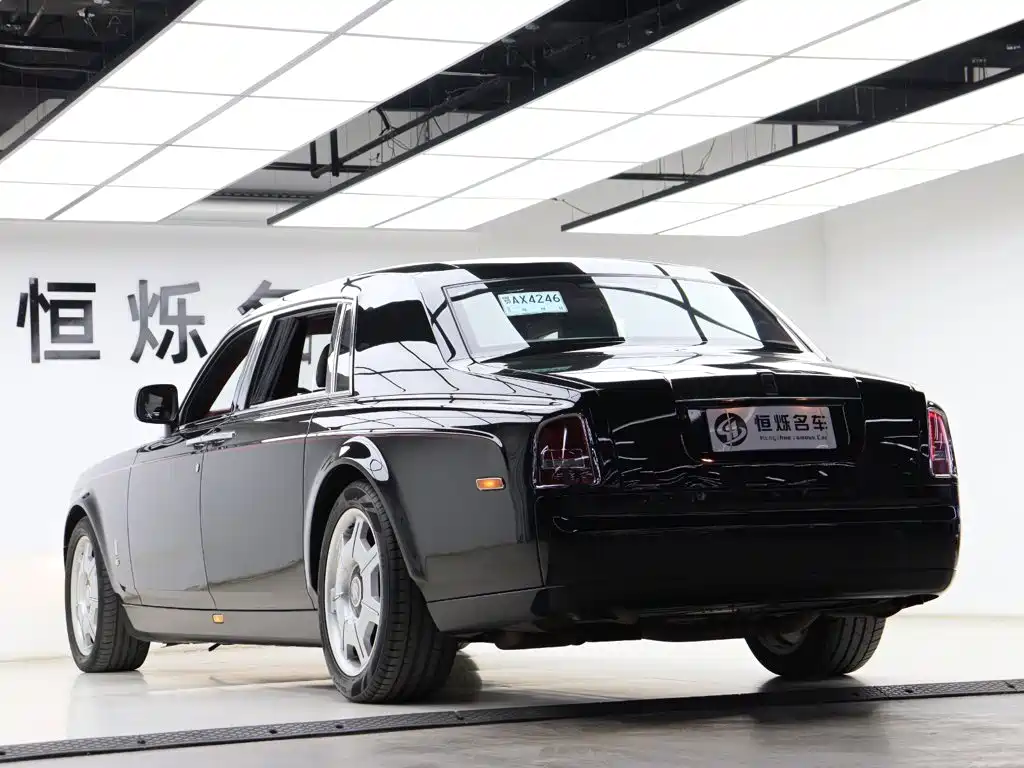 Rolls-Royce Phantom 2013 — фото 16