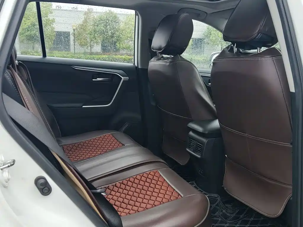 Toyota Wildlander 2020 — фото 17