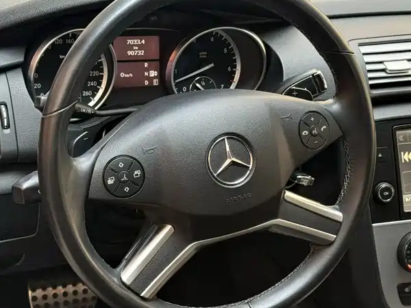 Mercedes-Benz R-Class 2014