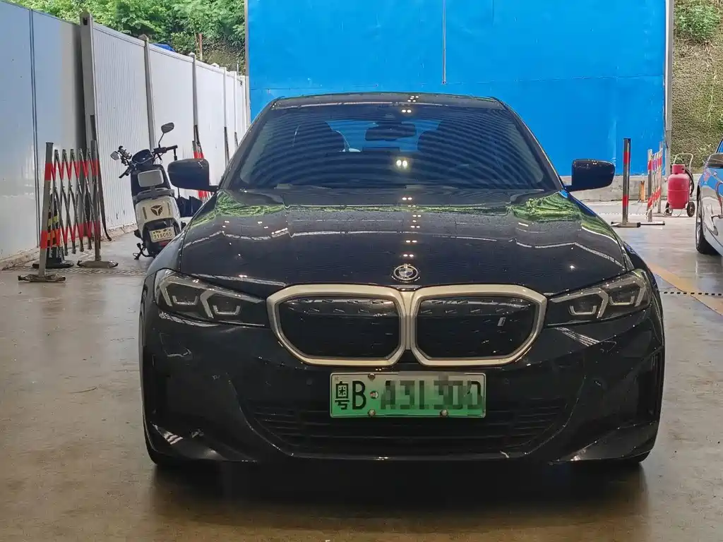 BMW i3 2023