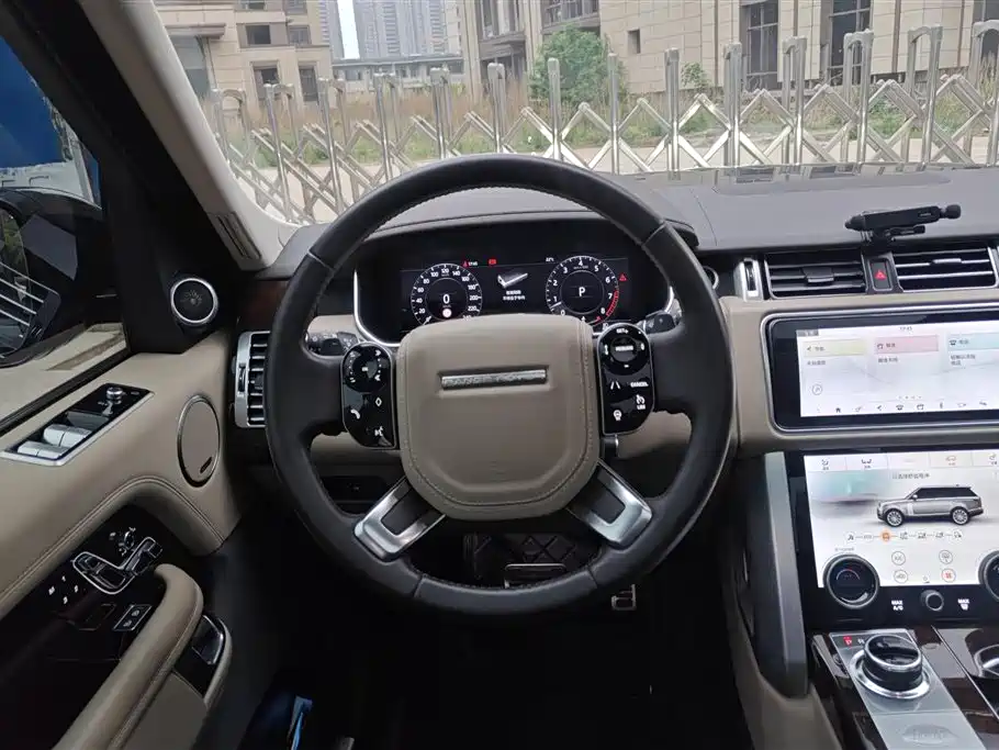 Land Rover Range Rover 2021 — фото 15