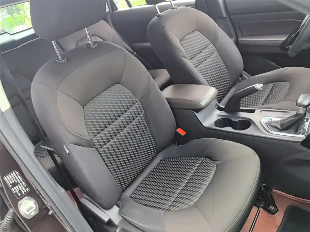 GAC Motor Trumpchi GS4 2015 — фото 25