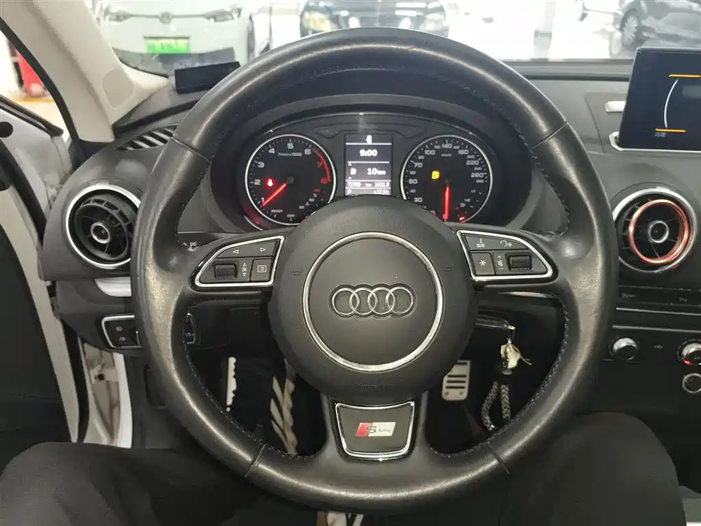 Audi A3 2016 — фото 11