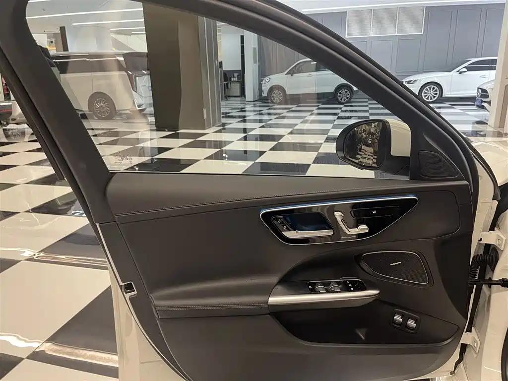 Mercedes-Benz C-Class New Energy 2023 — фото 15