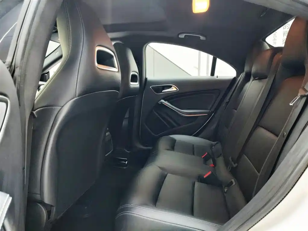 Mercedes-Benz CLA 2016