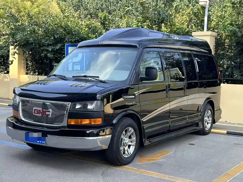GMC Savana 2010