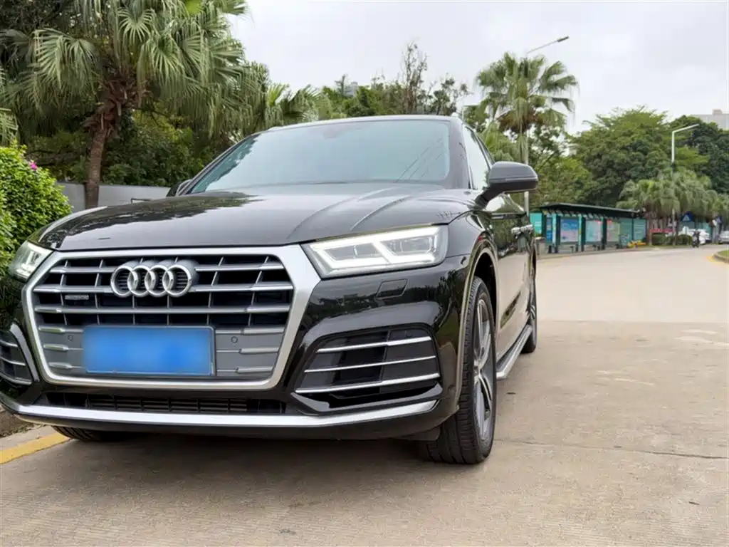 Audi Q5L 2021 — фото 14