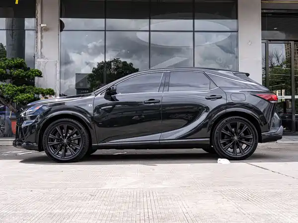 Lexus RX 2023