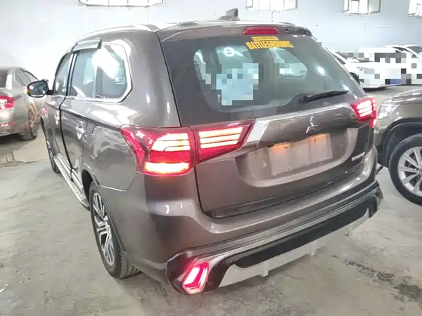 Mitsubishi Outlander 2017