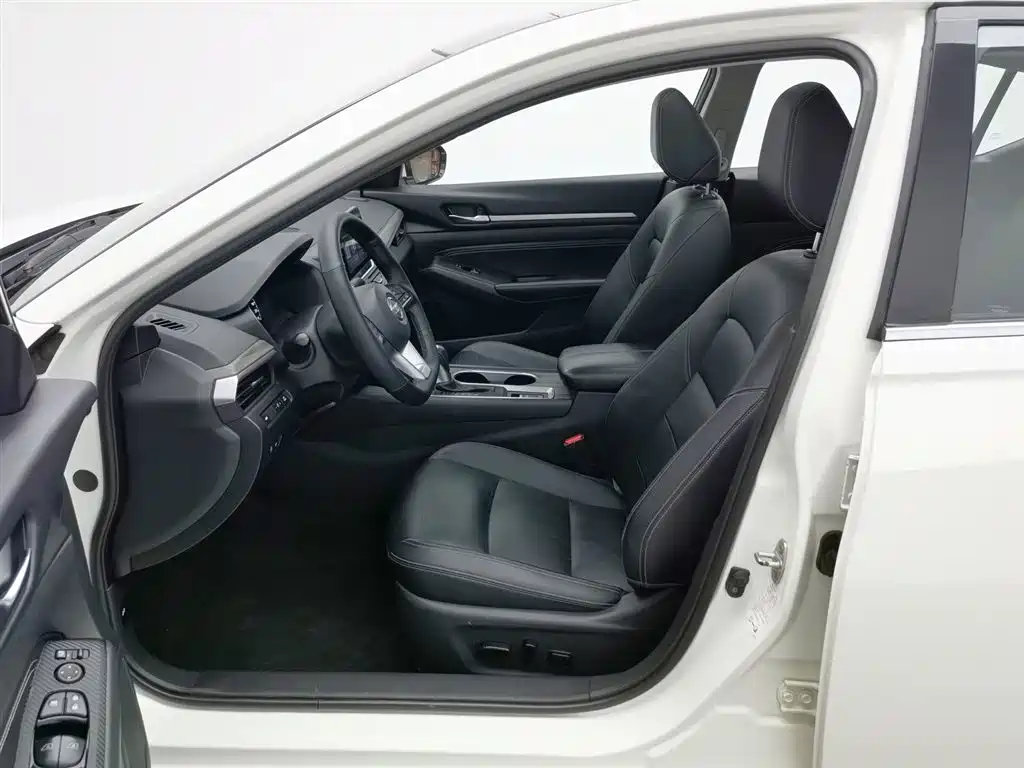 Nissan Teana 2021 — фото 10
