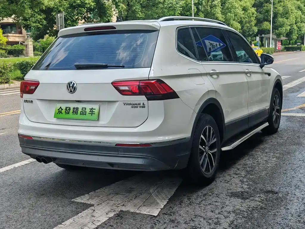 Volkswagen Tiguan L 2018 — фото 6