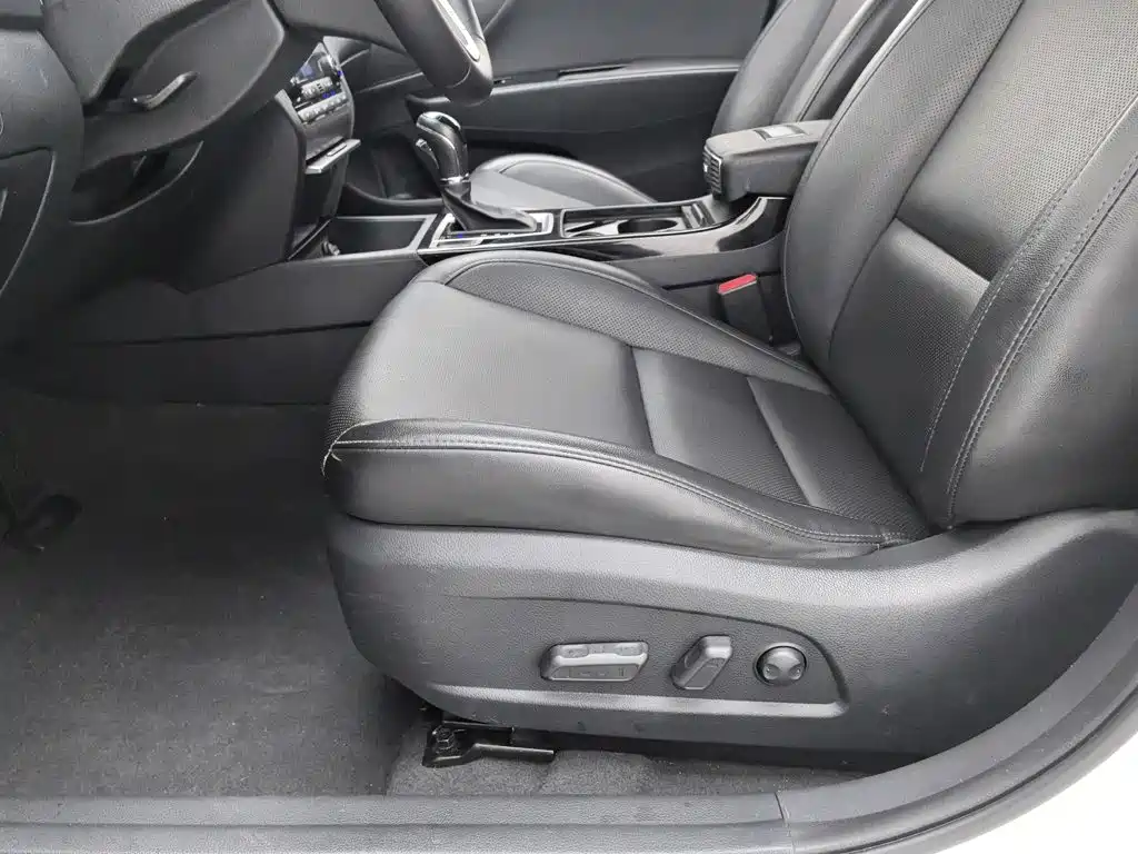 Hyundai Mistra 2016 — фото 20