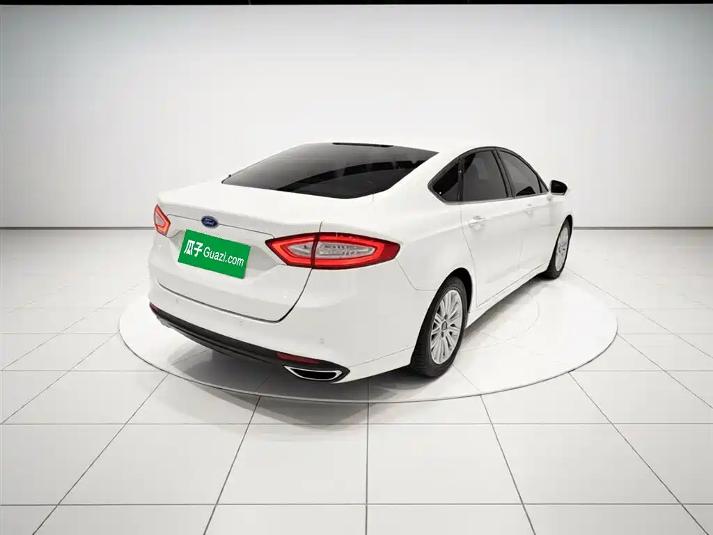 Ford Mondeo 2016 — фото 7