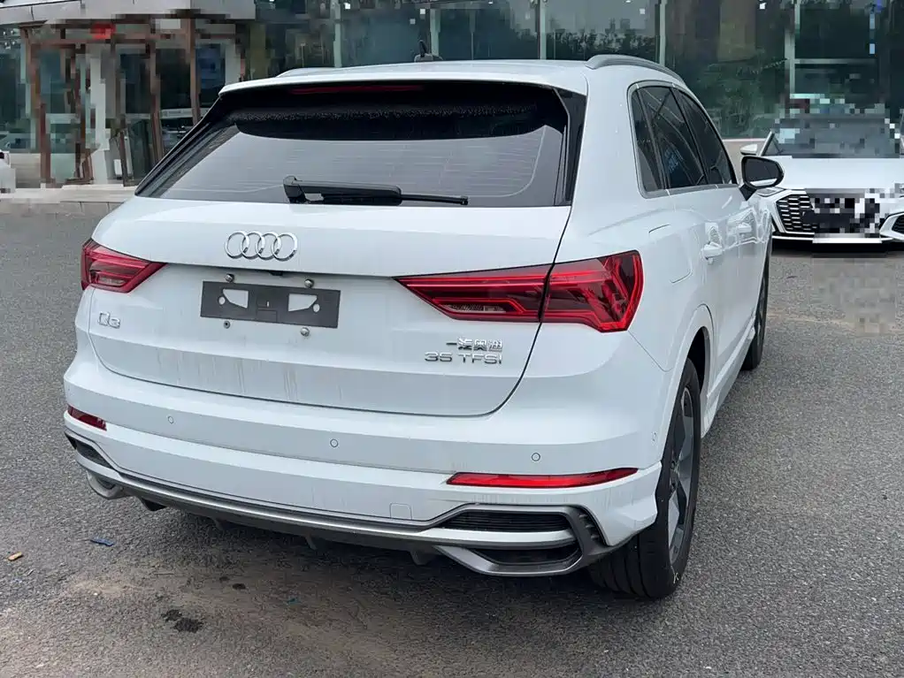 Audi Q3 2023 — фото 13