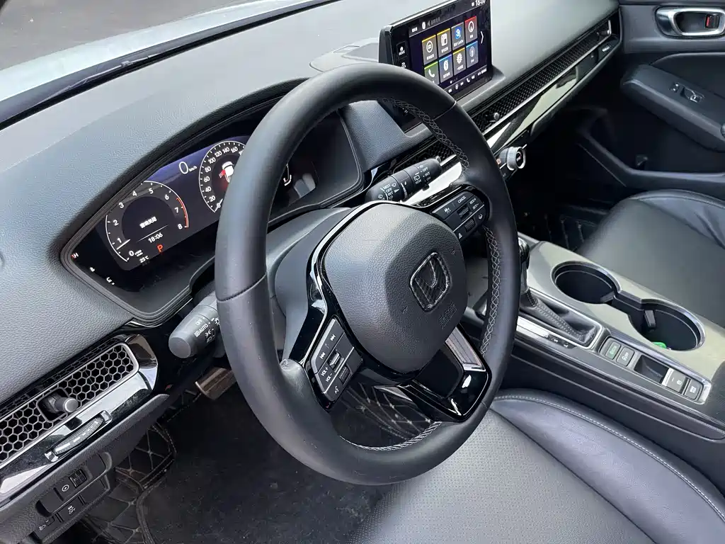 Honda Civic 2025 — фото 14