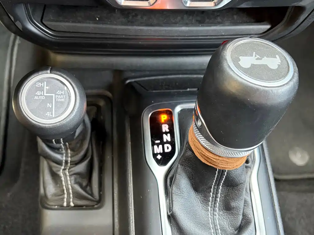 Jeep Wrangler PHEV 2022 — фото 16