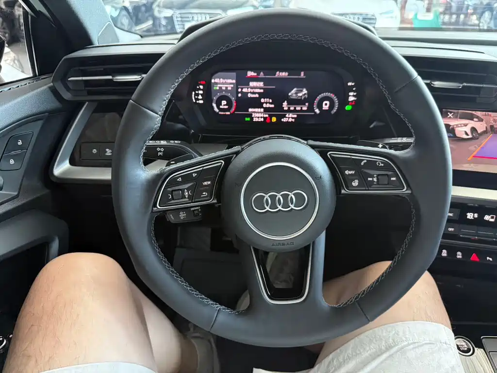 Audi A3 2023 — фото 14