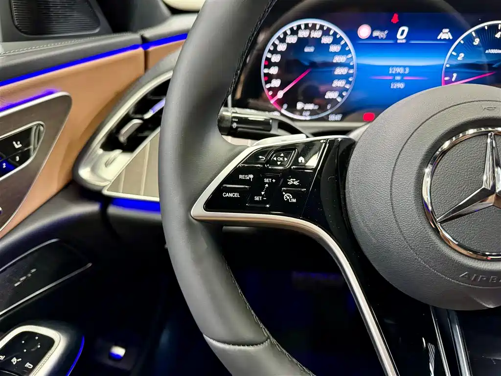 Mercedes-Benz E-Class 2026 — фото 15