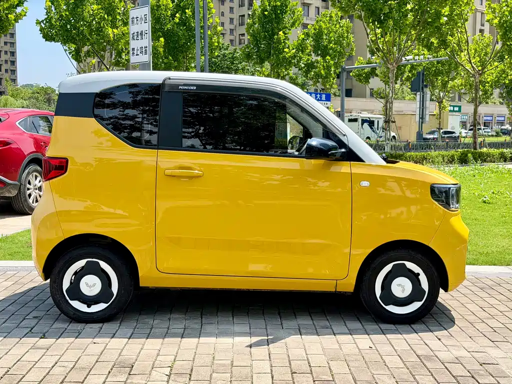 Wuling MINIEV 2021