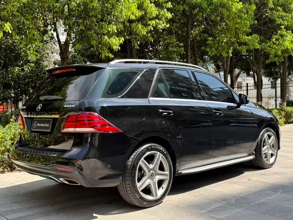 Mercedes-Benz GLE 2015 — фото 37