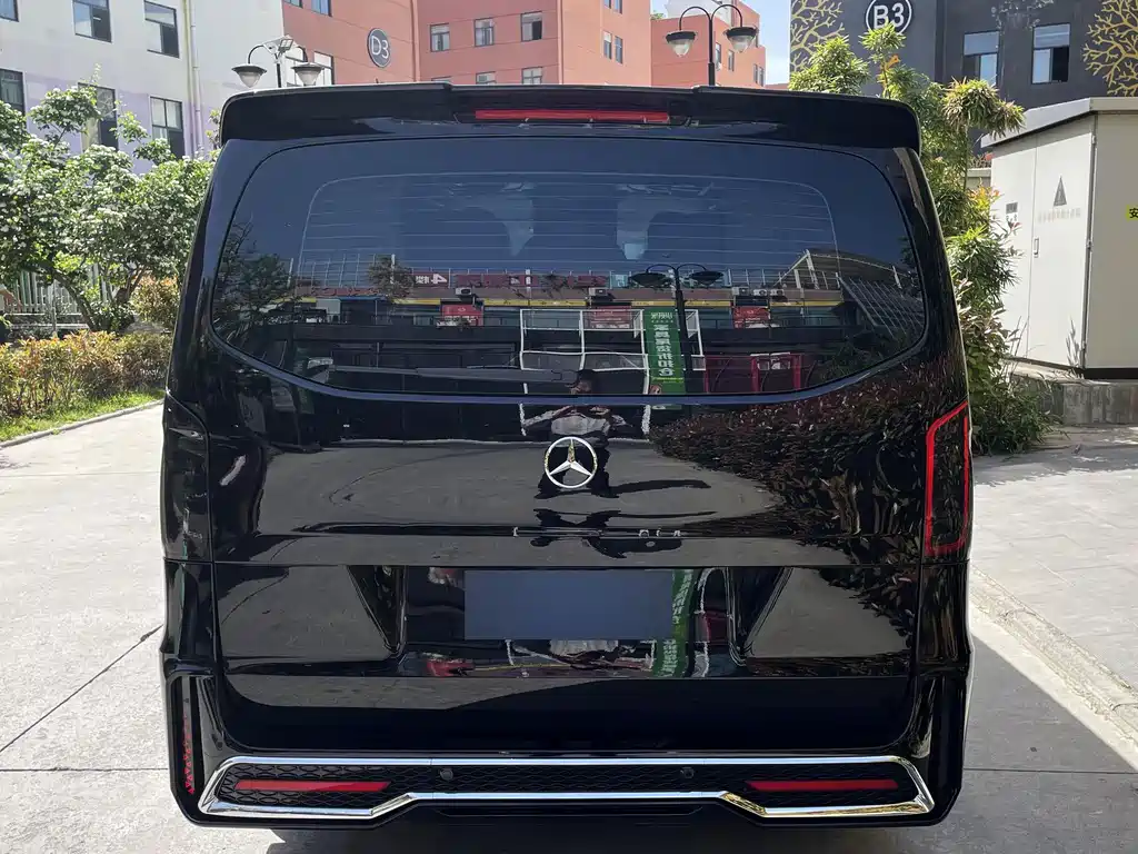 Mercedes-Benz Vito 2023 — фото 14