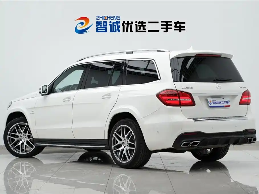 Mercedes-Benz GLS AMG 2018 — фото 36