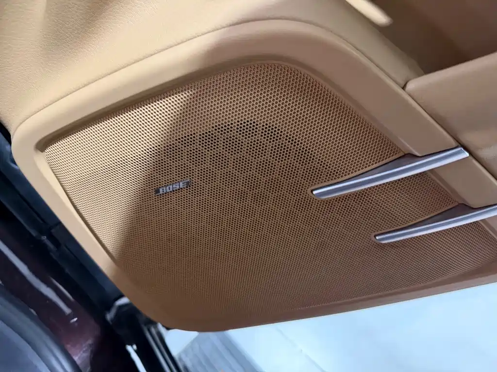 Porsche Cayenne 2015 — фото 10
