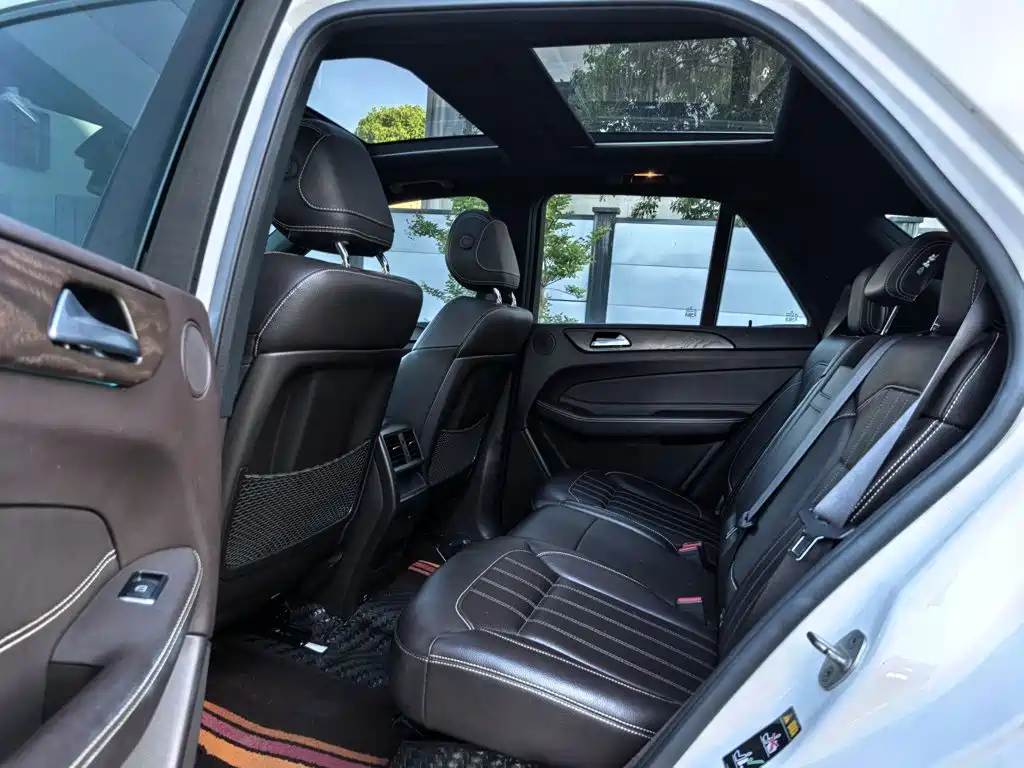 Mercedes-Benz GLE 2018 — фото 15