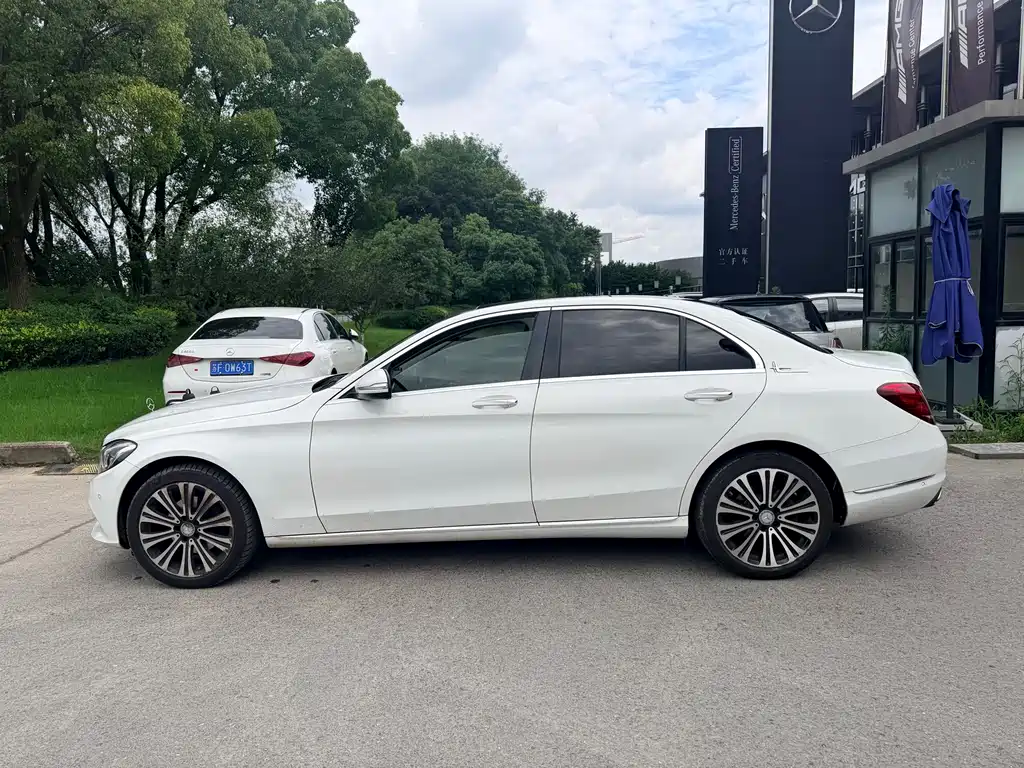 Mercedes-Benz C-Class 2015
