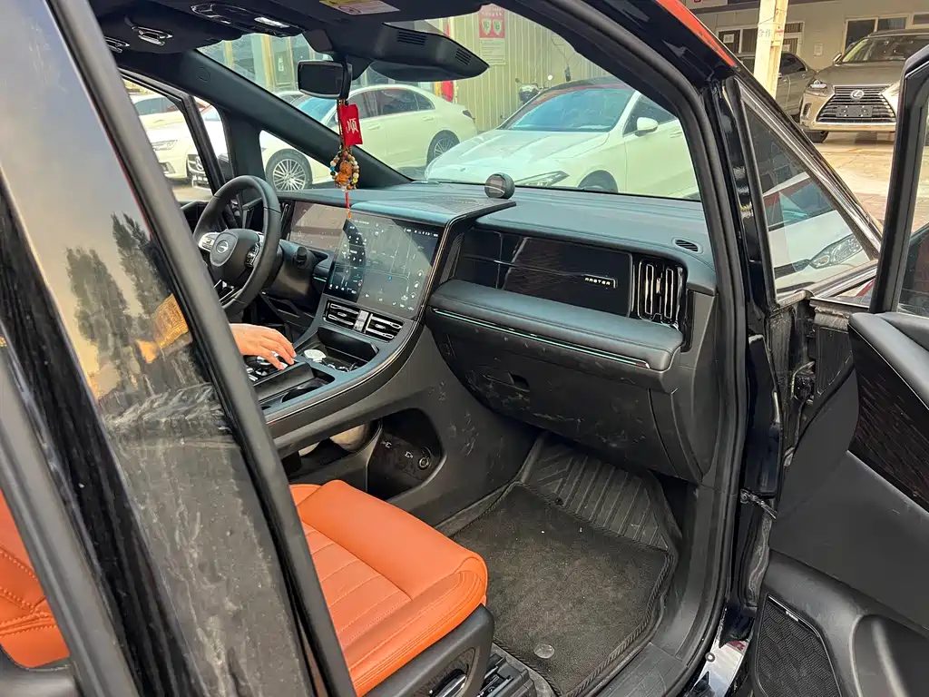 GAC Motor Trumpchi E9 2025 — фото 16
