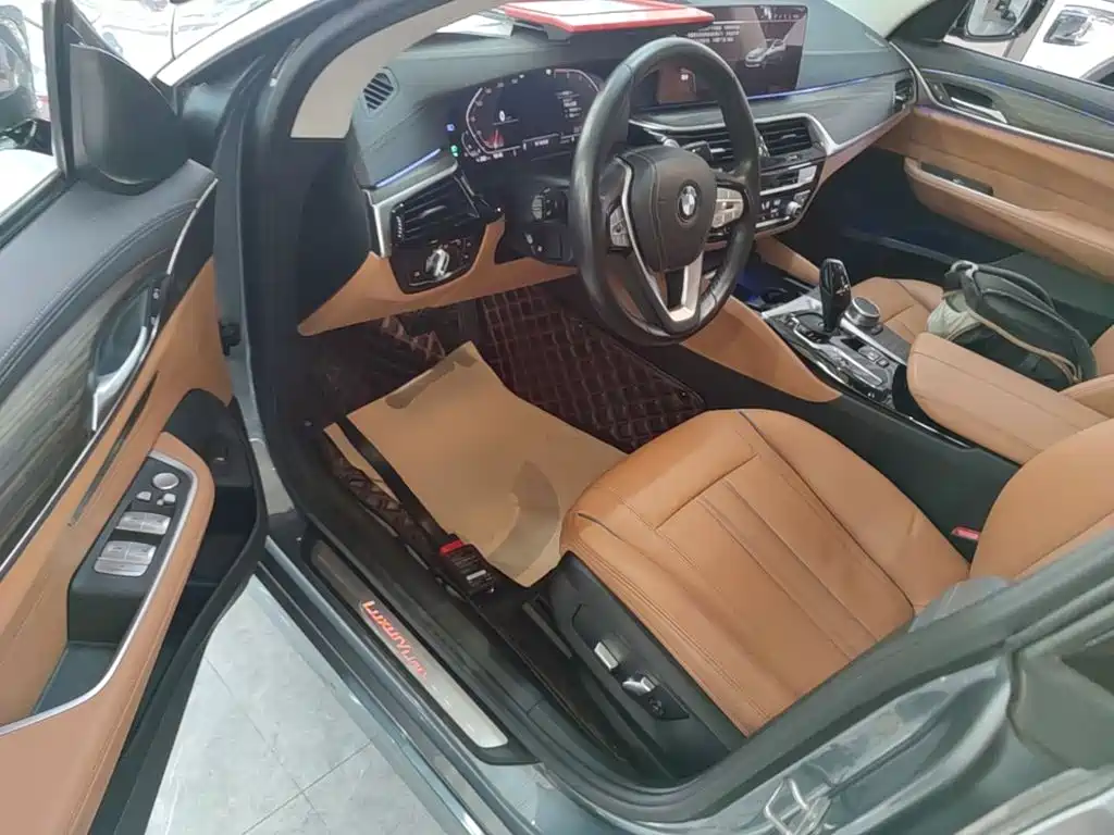 BMW 6 Series GT 2021 — фото 16