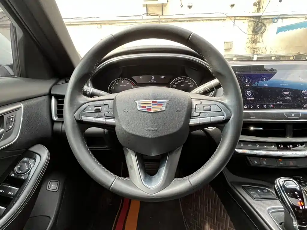 Cadillac CT5 2022 — фото 15